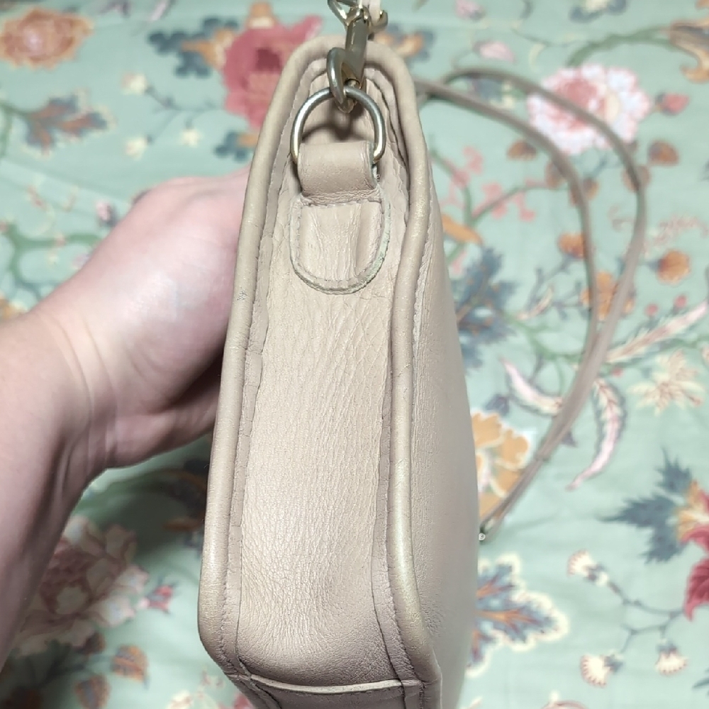 Vintage Putty/Greige Real Leather Shoulder Bag - Picture 4 of 14